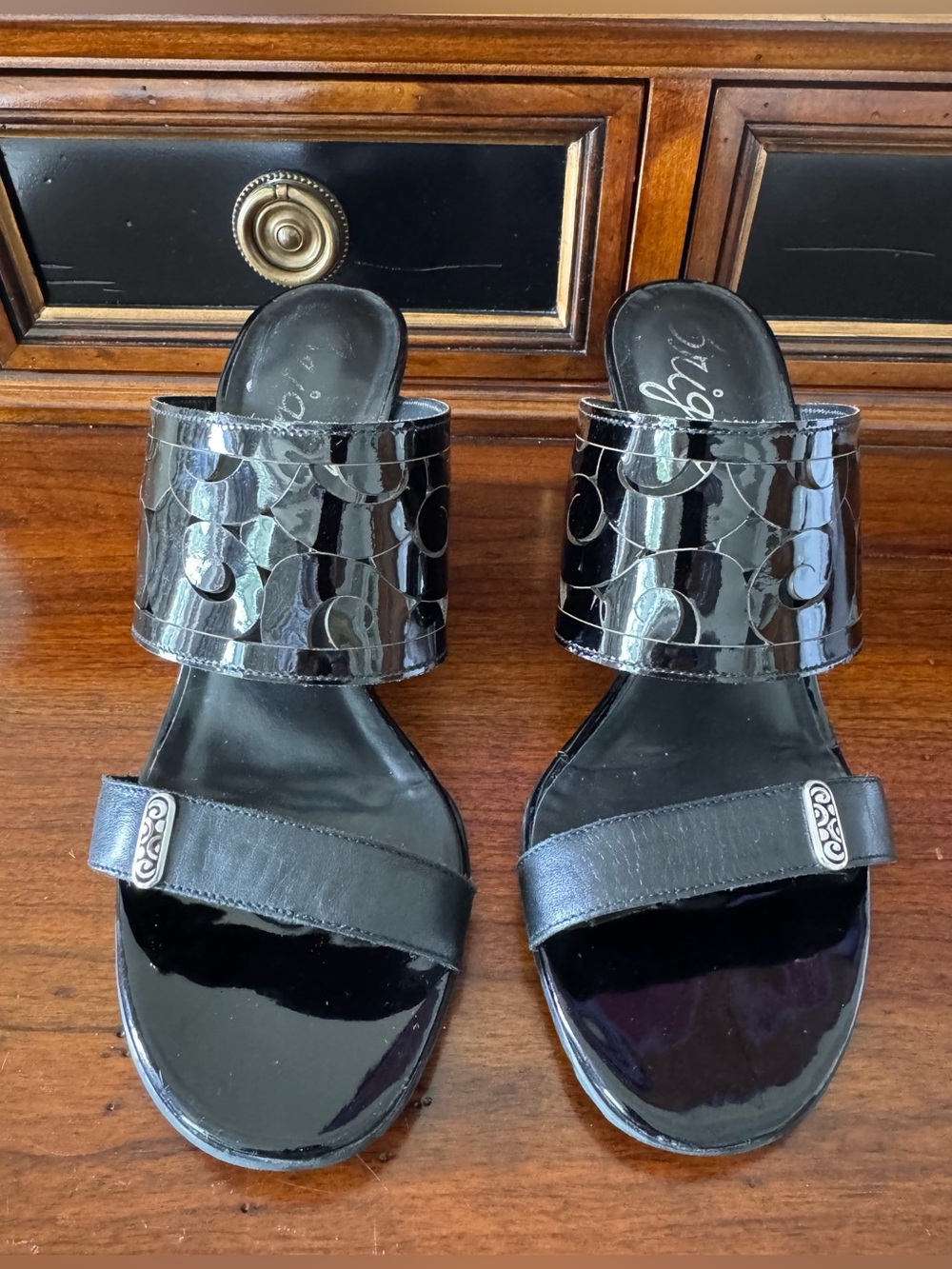 Brighton Wedge Black Sandals - Picture 3 of 5